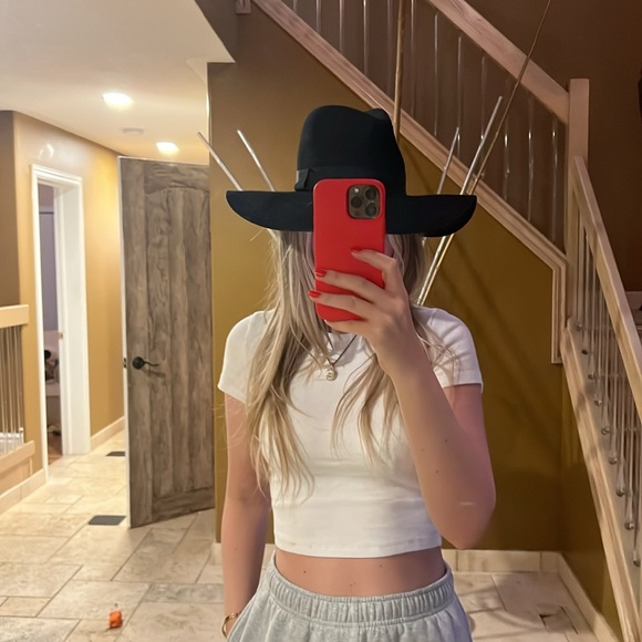 Zara hat - Picture 2 of 5